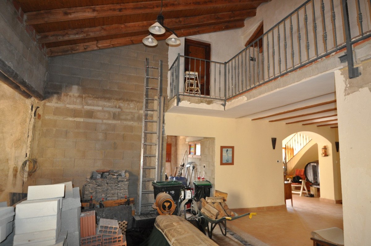 4 Bed Detached Villa in Chinorlet
