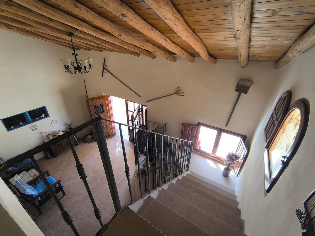 4 Bed Detached Villa in Chinorlet