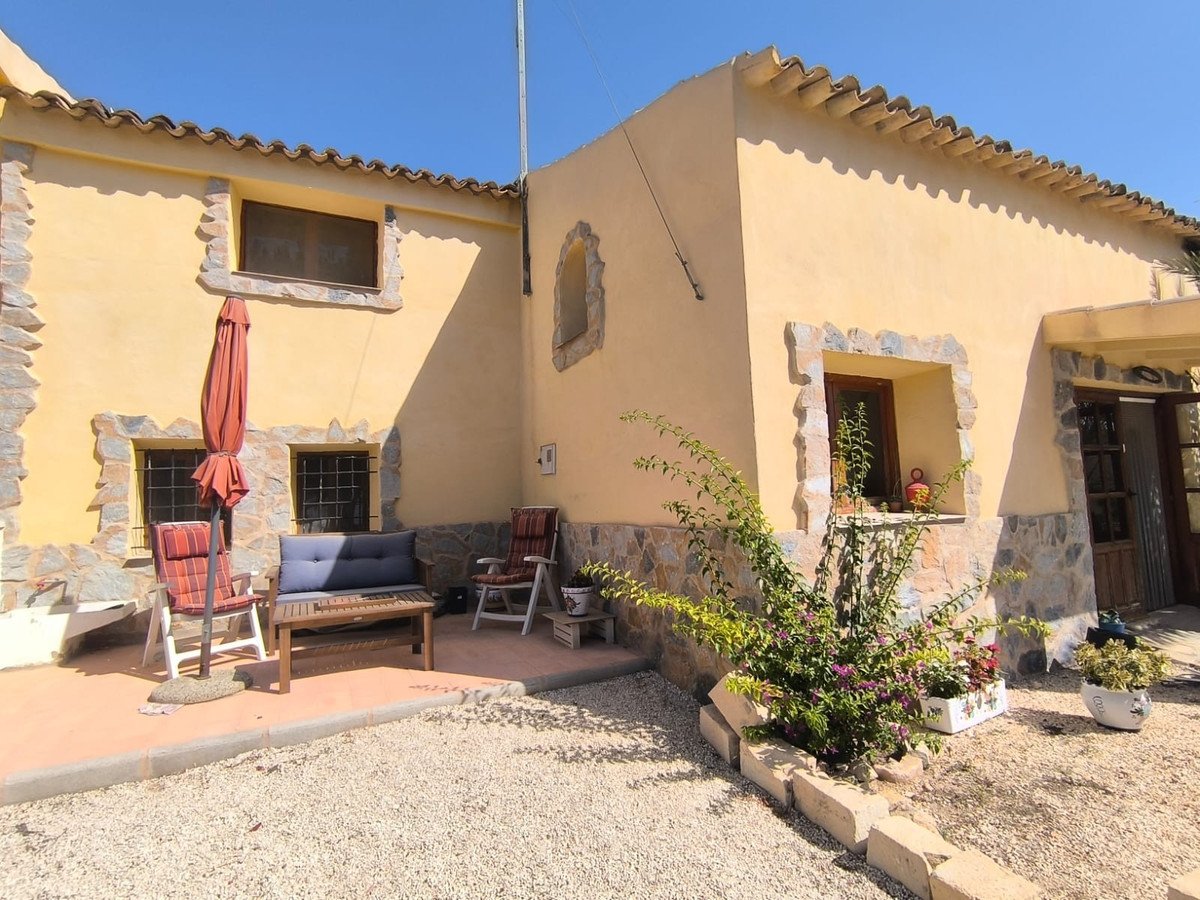 4 Bed Detached Villa in Chinorlet