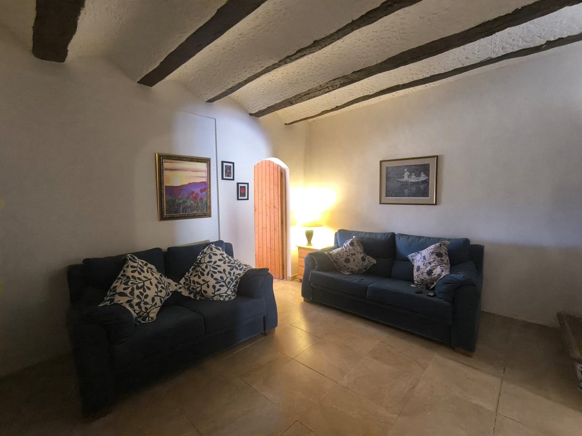 4 Bed Detached Villa in Chinorlet