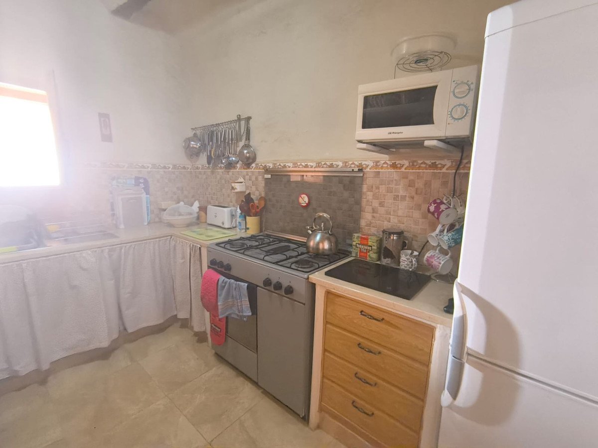 4 Bed Detached Villa in Chinorlet