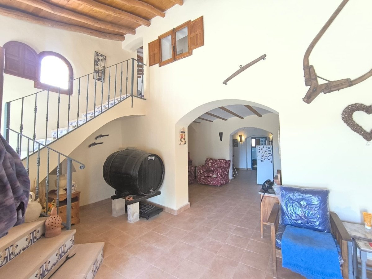 4 Bed Detached Villa in Chinorlet