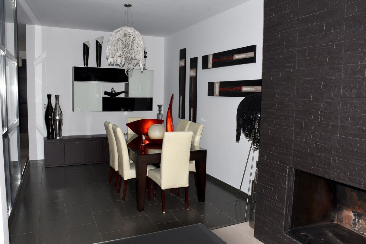 4 Bed Townhouse in Alameda