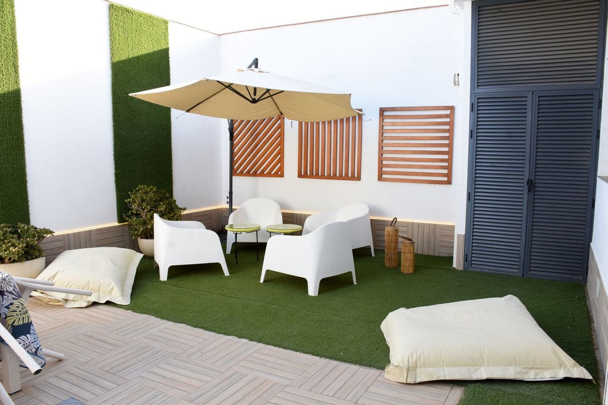 4 Bed Townhouse in Alameda