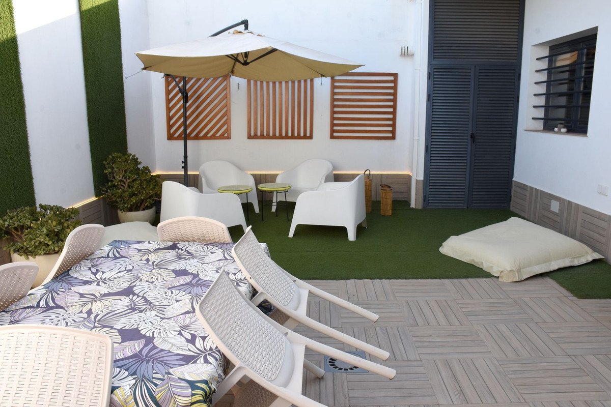 4 Bed Townhouse in Alameda