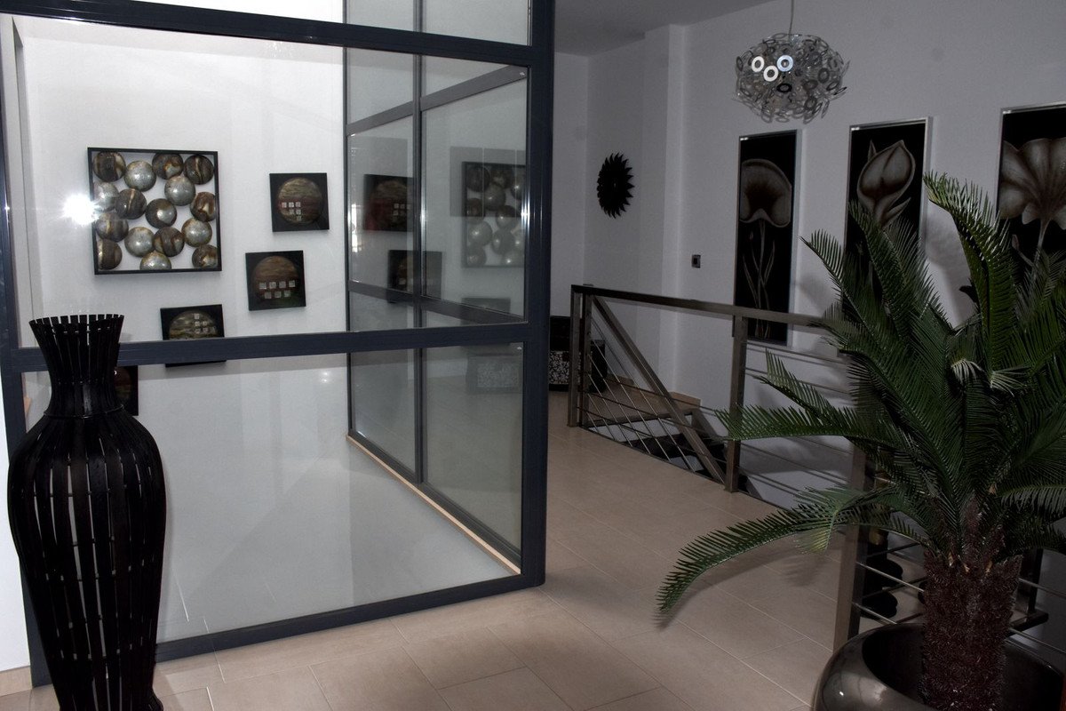 4 Bed Townhouse in Alameda
