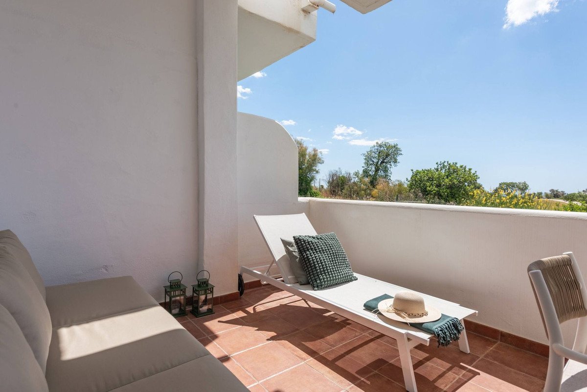 2 Bed Ground Floor Apartment in Estepona