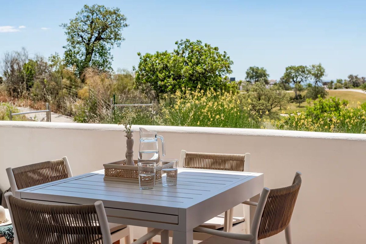 2 Bed Ground Floor Apartment in Estepona