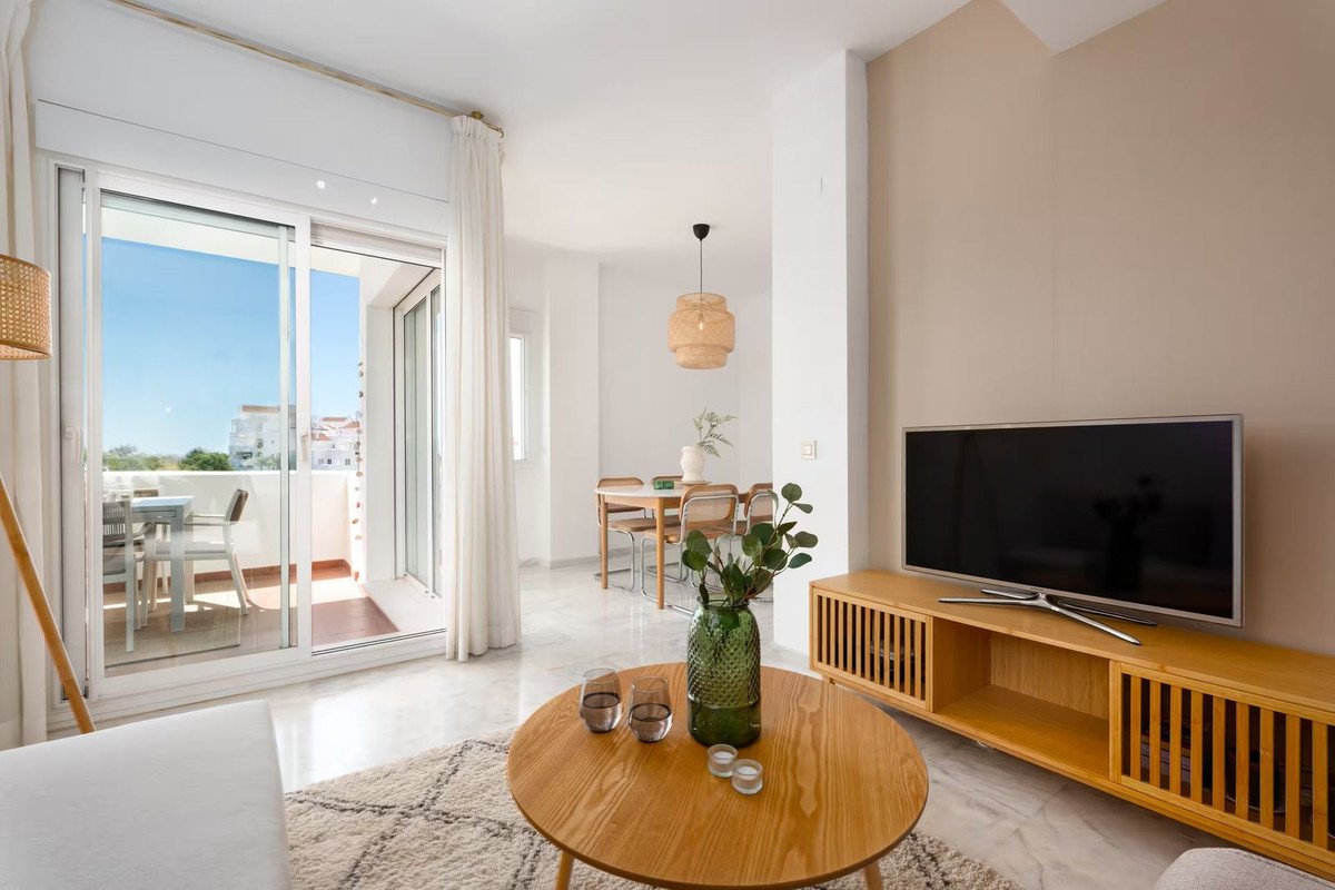 2 Bed Ground Floor Apartment in Estepona