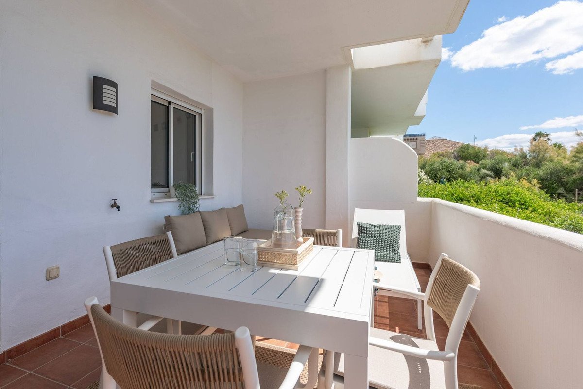 2 Bed Ground Floor Apartment in Estepona