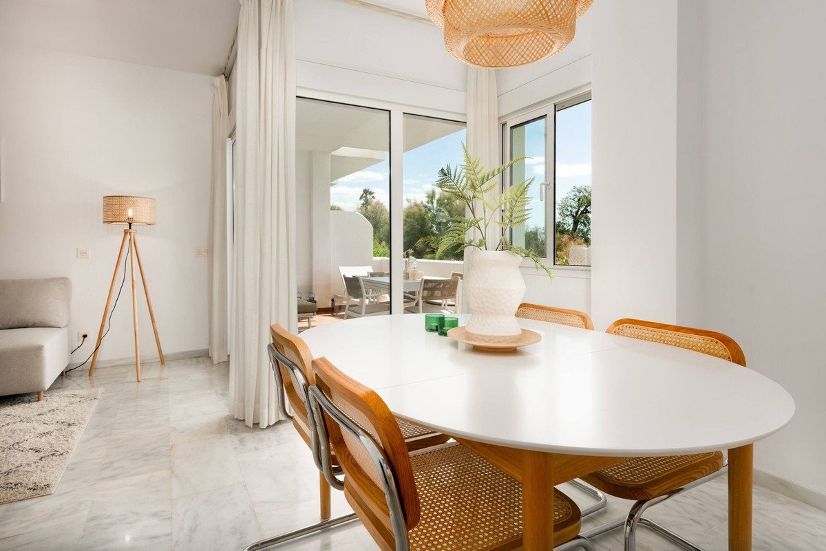 2 Bed Ground Floor Apartment in Estepona