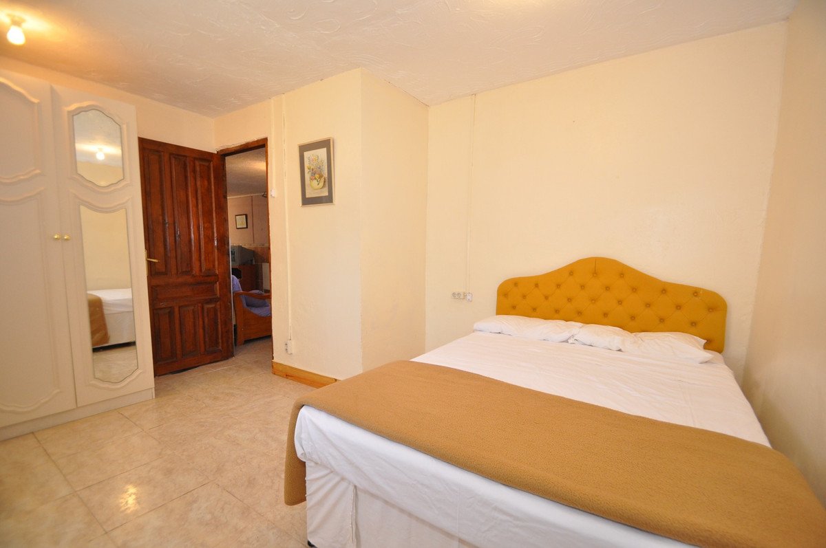 8 Bed Finca - Cortijo in Pinoso