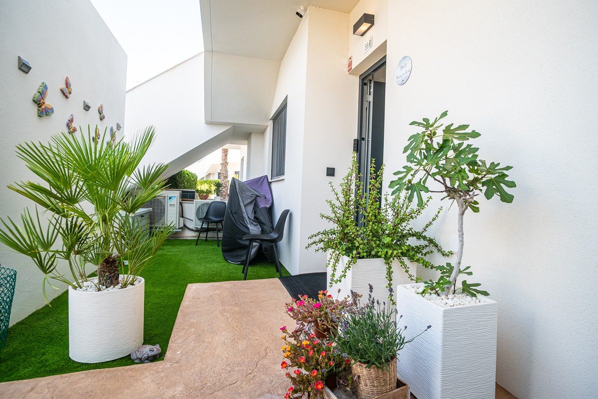 2 Bed Ground Floor Apartment in Pilar de la Horadada