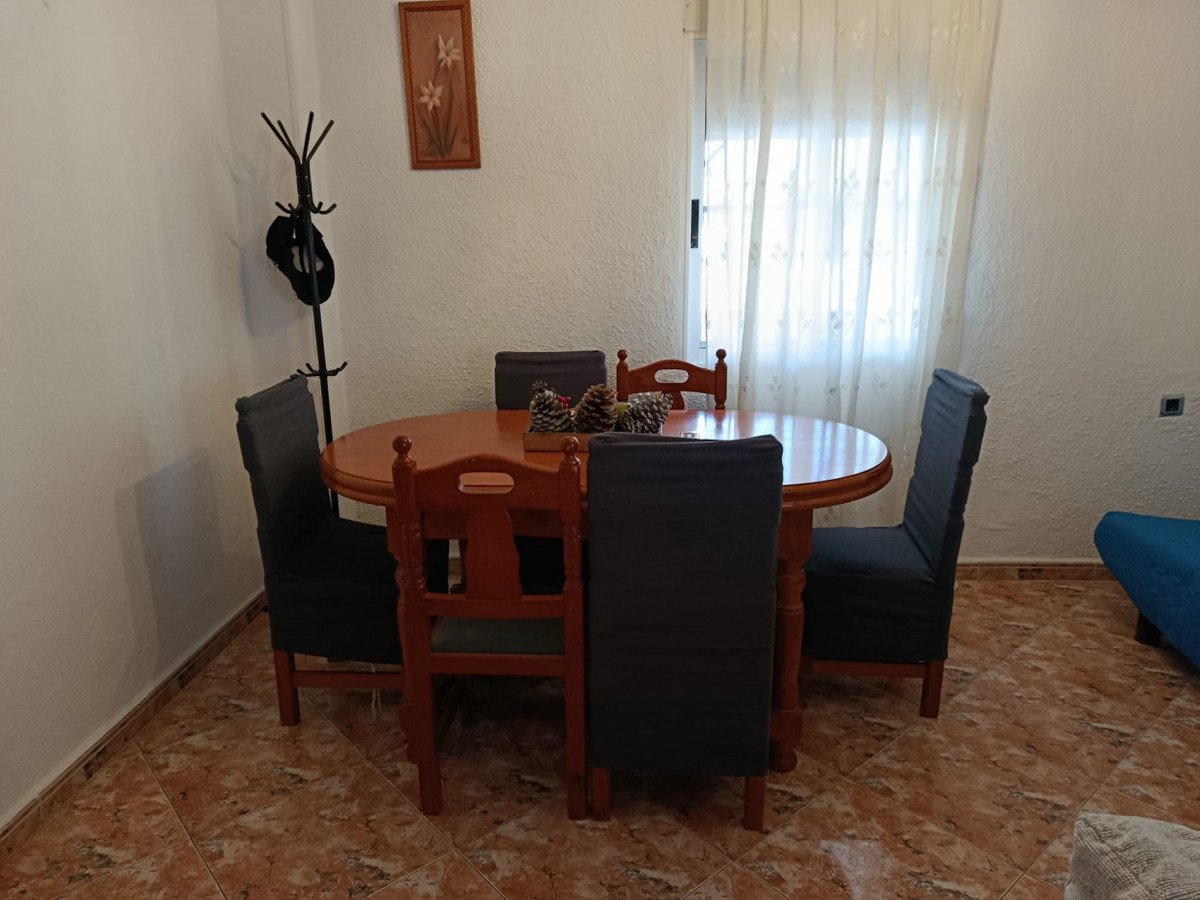 5 Bed Detached Villa in Elche