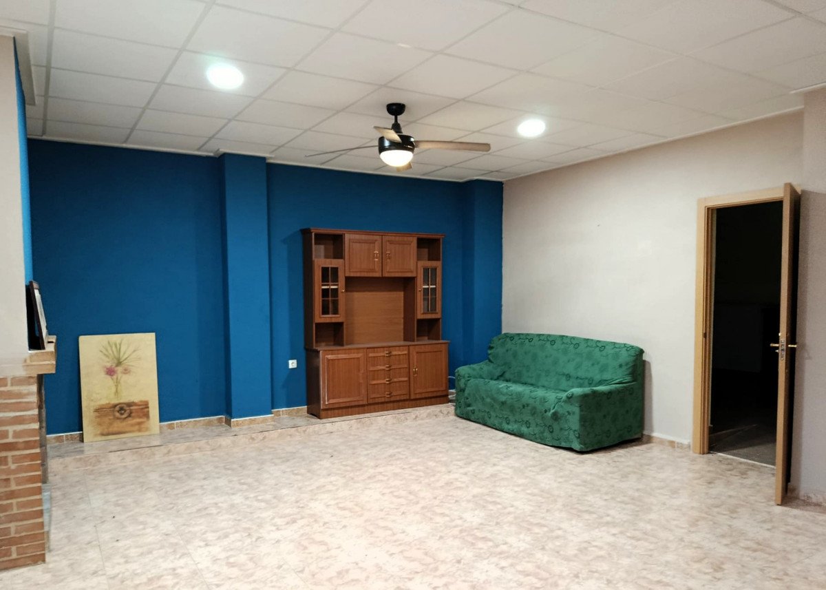 5 Bed Detached Villa in Elche