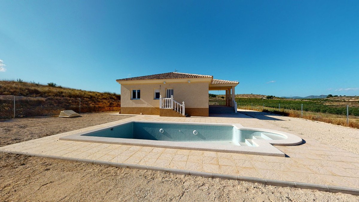 3 Bed Detached Villa in Pinoso