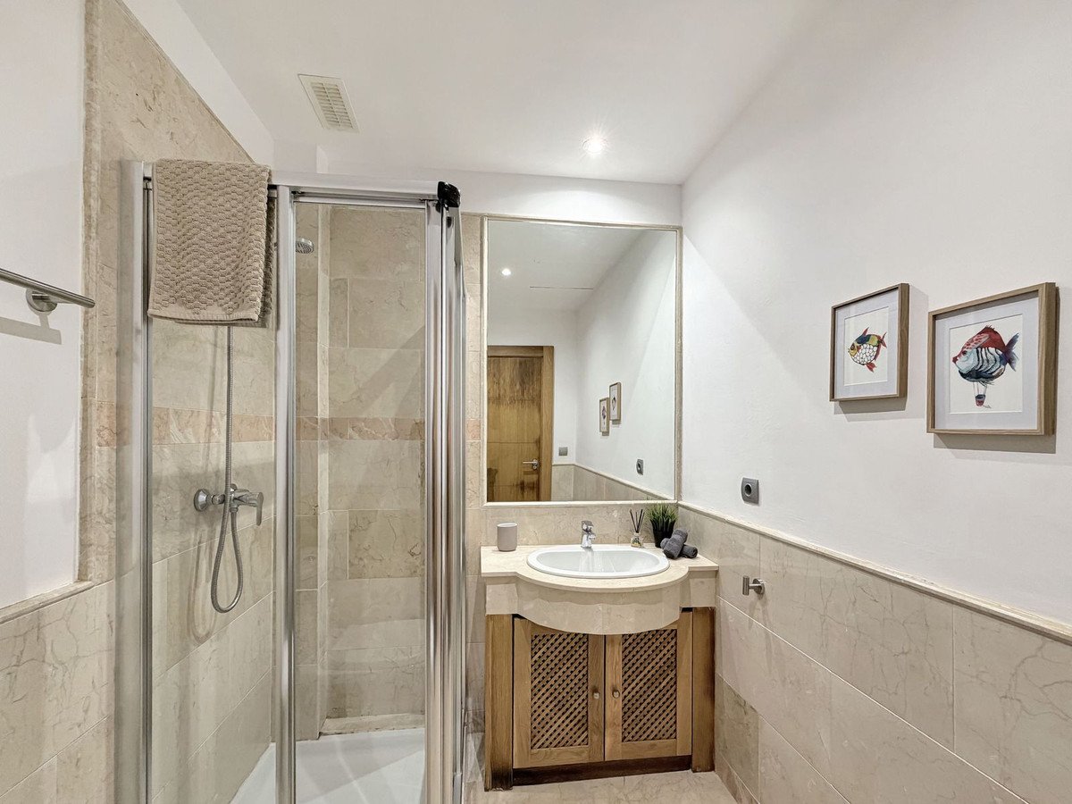 2 Bed Middle Floor Apartment in La Alcaidesa