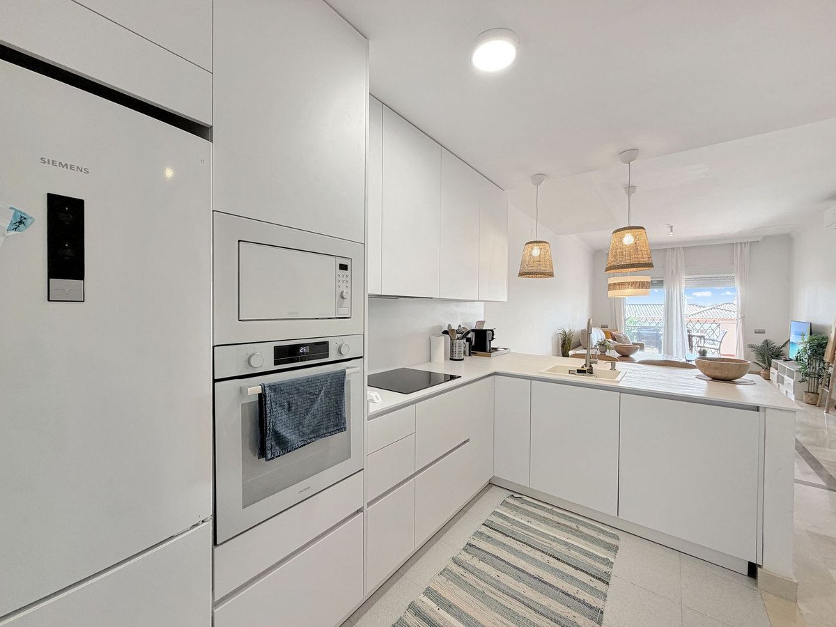 2 Bed Middle Floor Apartment in La Alcaidesa