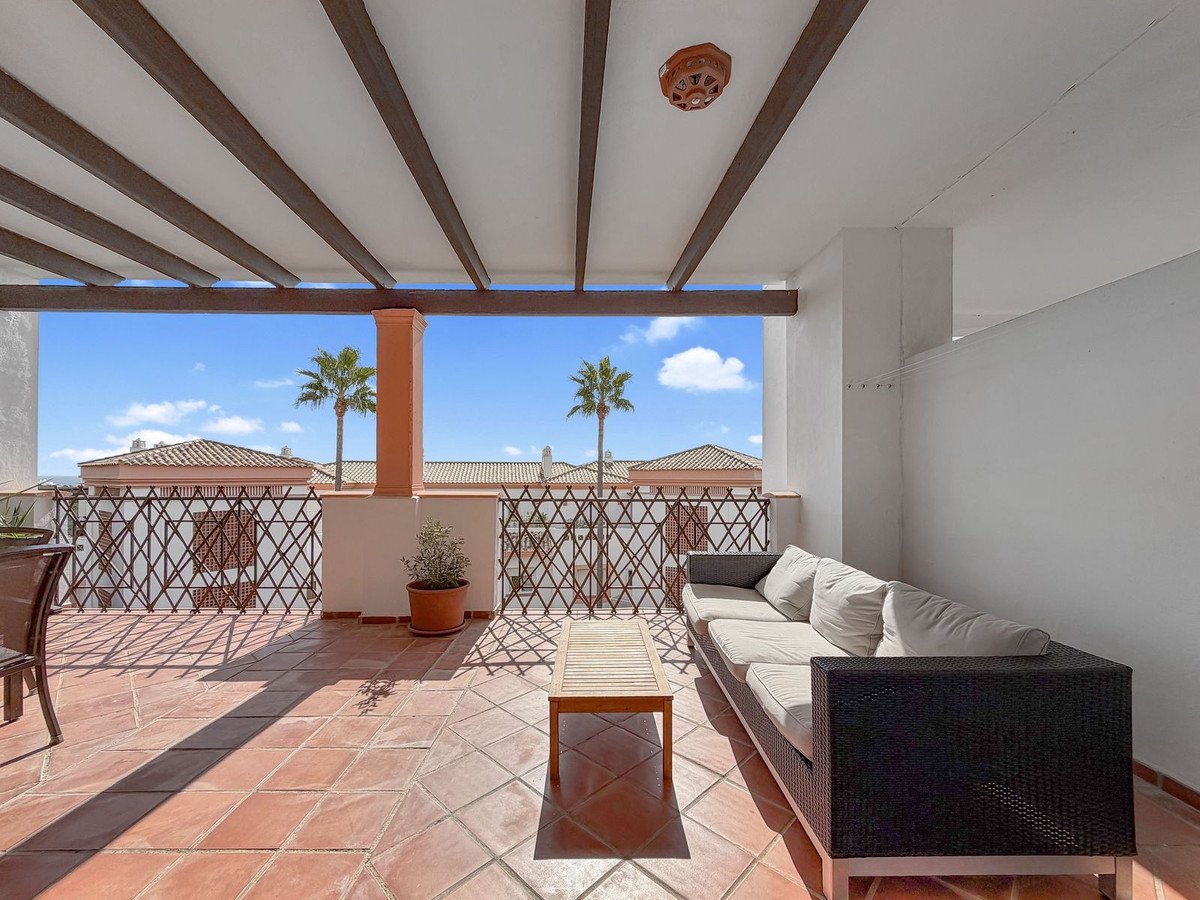 2 Bed Middle Floor Apartment in La Alcaidesa