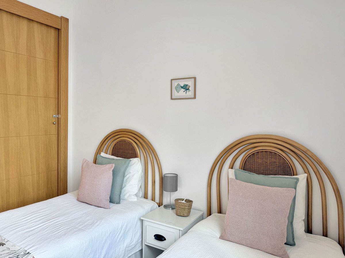 2 Bed Middle Floor Apartment in La Alcaidesa