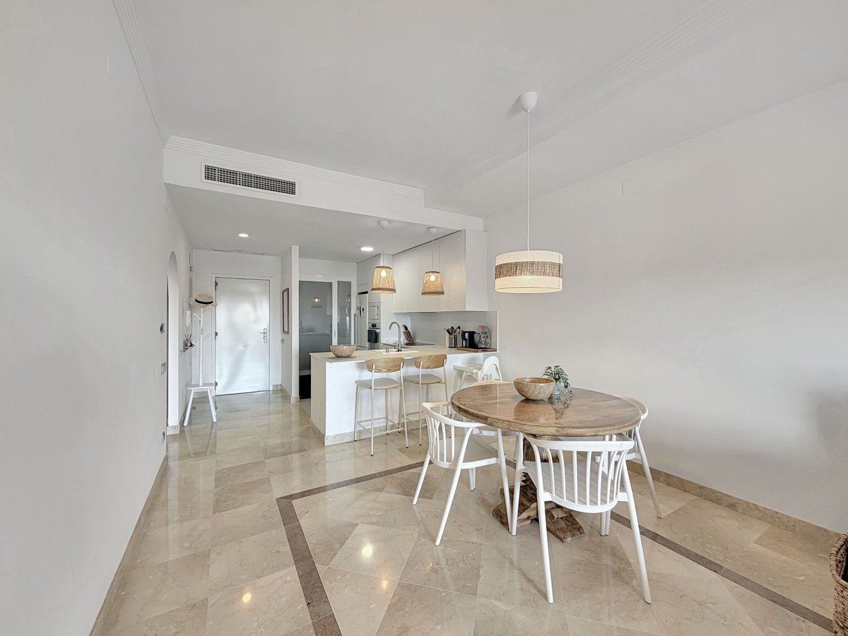 2 Bed Middle Floor Apartment in La Alcaidesa