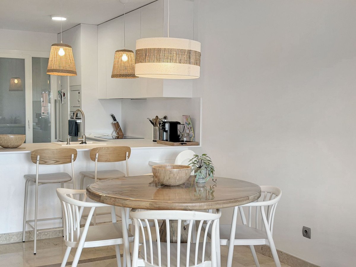 2 Bed Middle Floor Apartment in La Alcaidesa