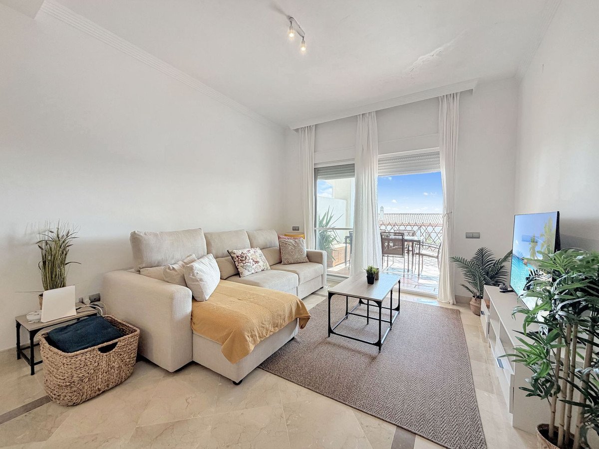 2 Bed Middle Floor Apartment in La Alcaidesa