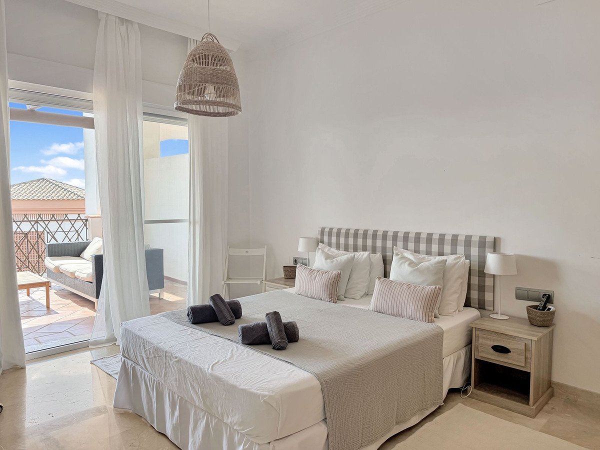 2 Bed Middle Floor Apartment in La Alcaidesa