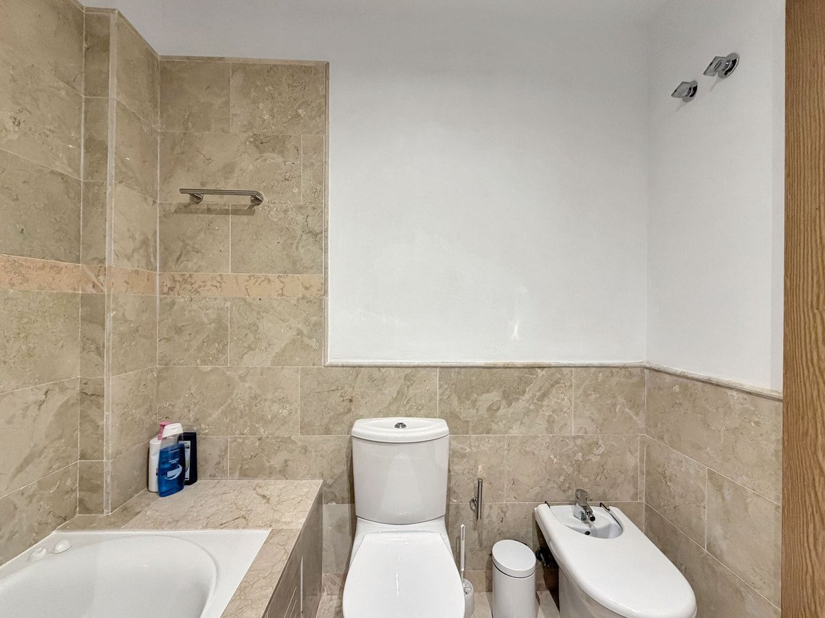 2 Bed Middle Floor Apartment in La Alcaidesa