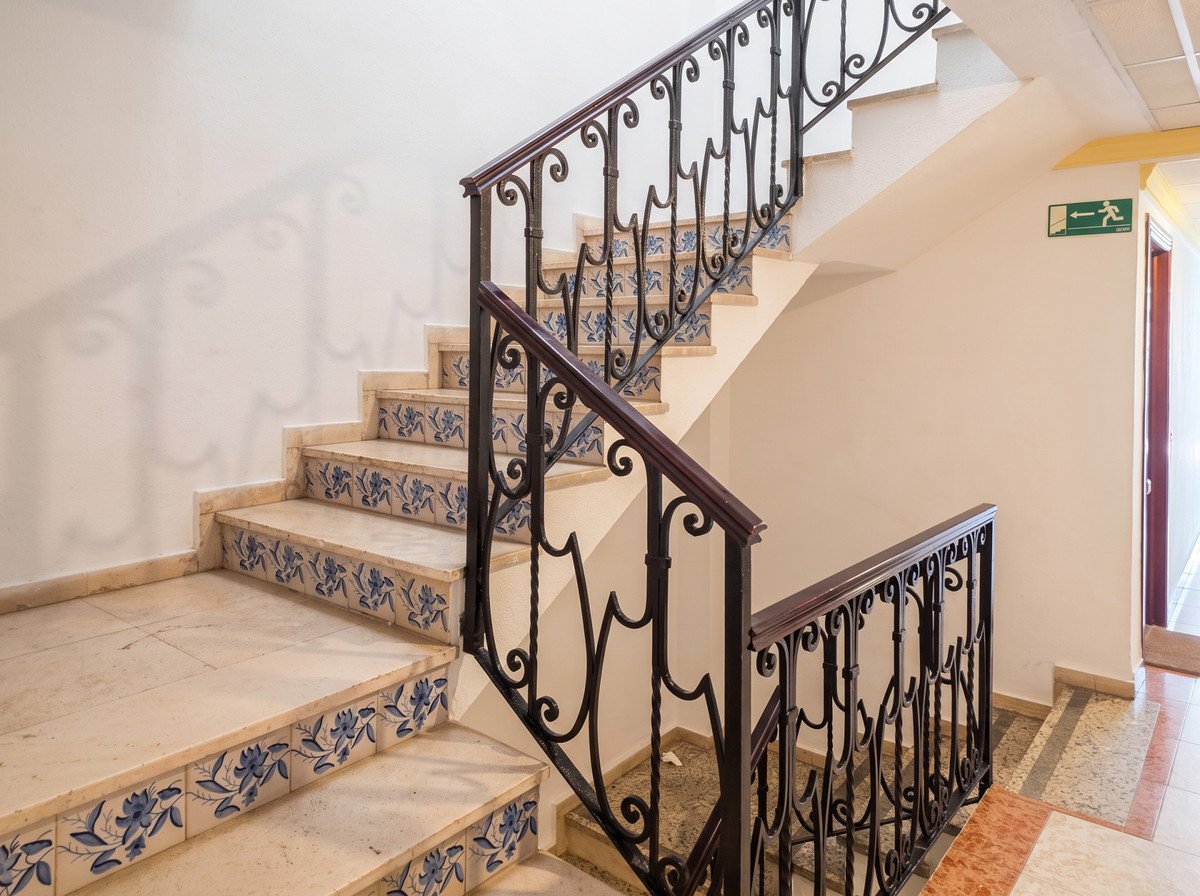 1 Bed Middle Floor Apartment in Marbella