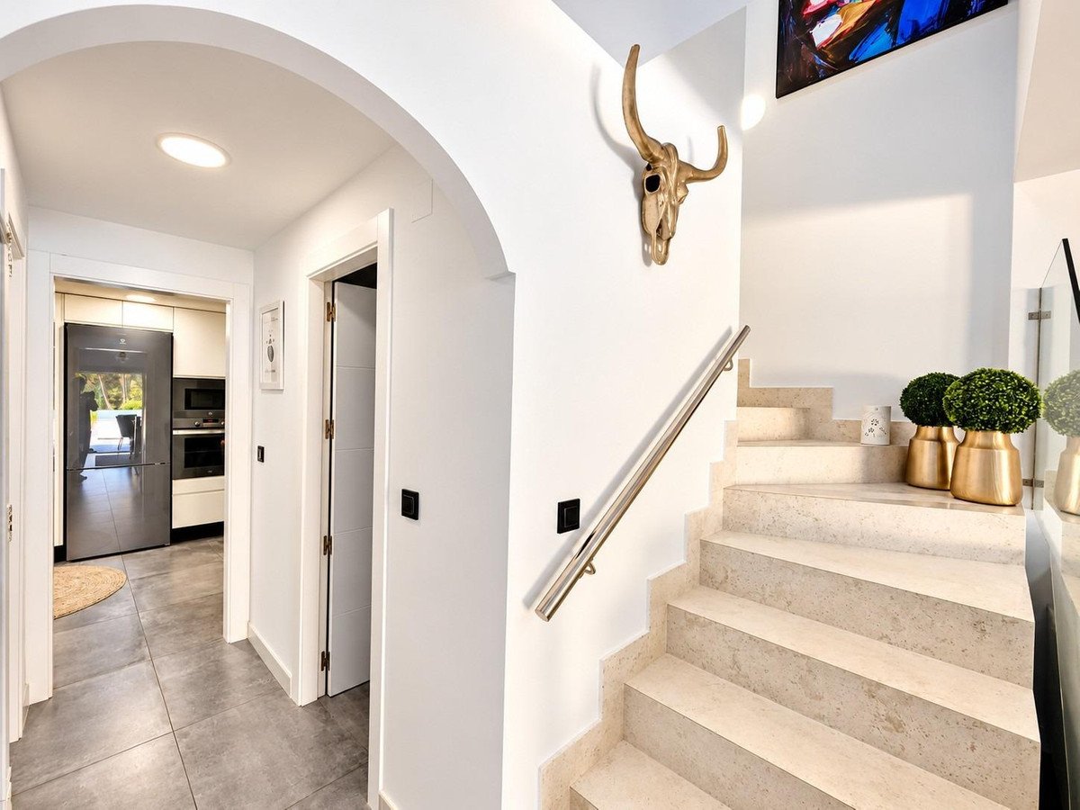 3 Bed Detached Villa in Mil Palmeras