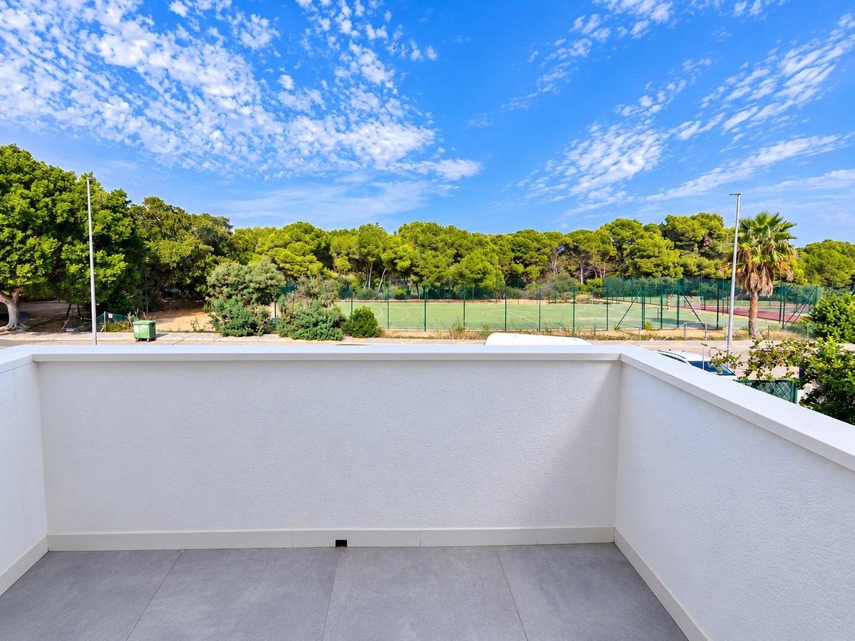 3 Bed Detached Villa in Mil Palmeras