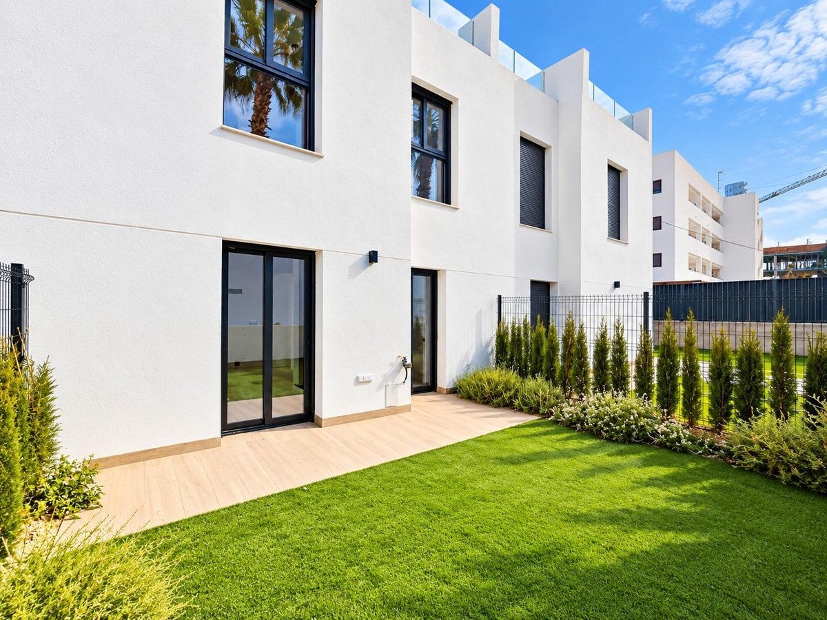 3 Bed Ground Floor Apartment in Punta Prima