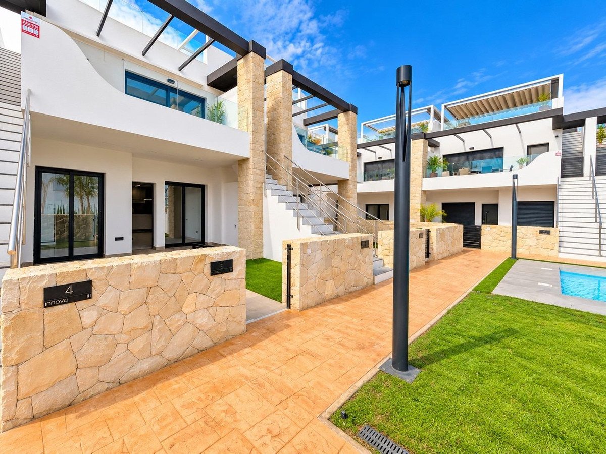 3 Bed Ground Floor Apartment in Punta Prima