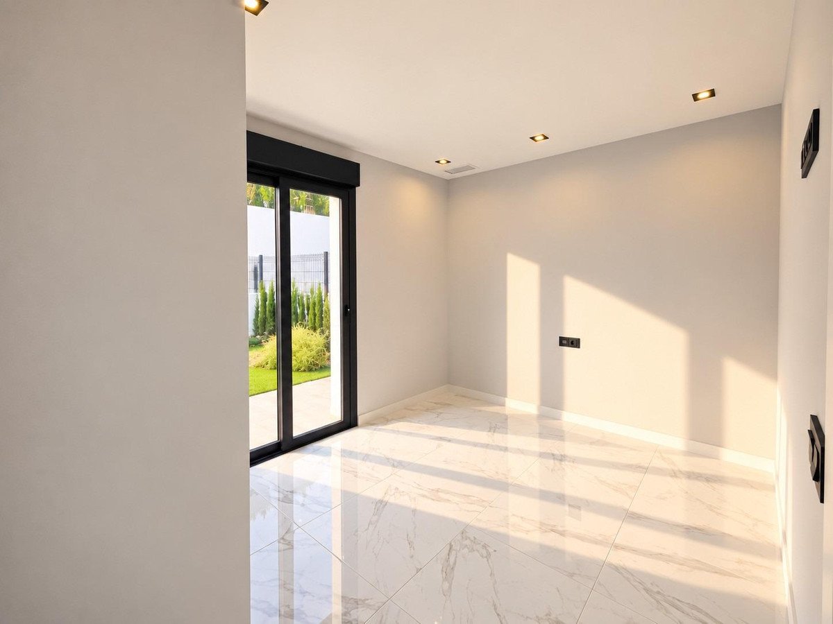 3 Bed Ground Floor Apartment in Punta Prima