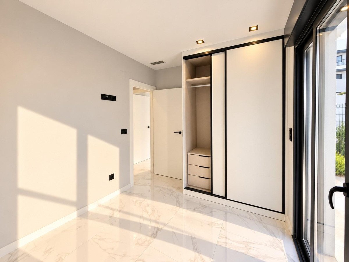 3 Bed Ground Floor Apartment in Punta Prima