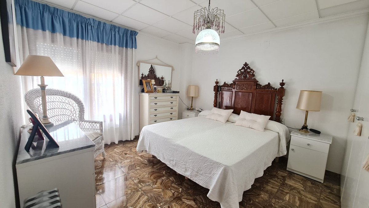 4 Bed Townhouse in Elda