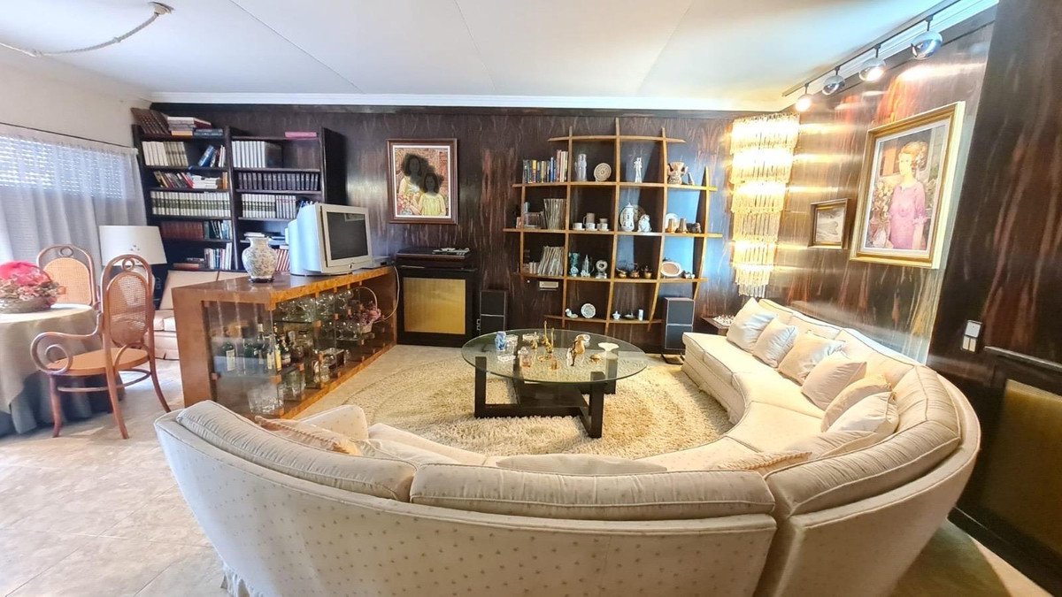4 Bed Townhouse in Elda