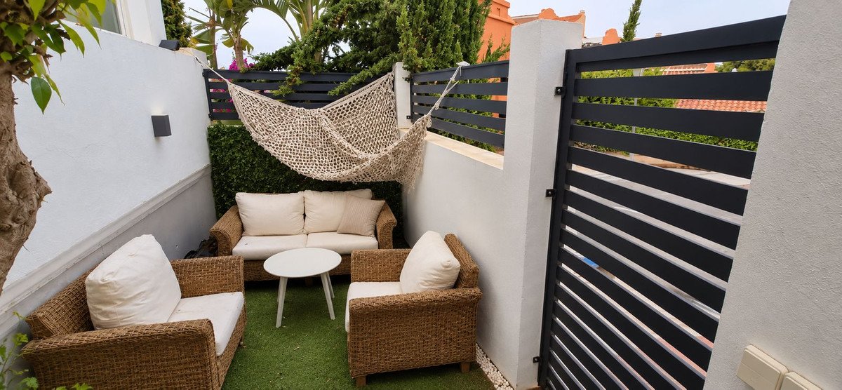 2 Bed Townhouse in Marbesa