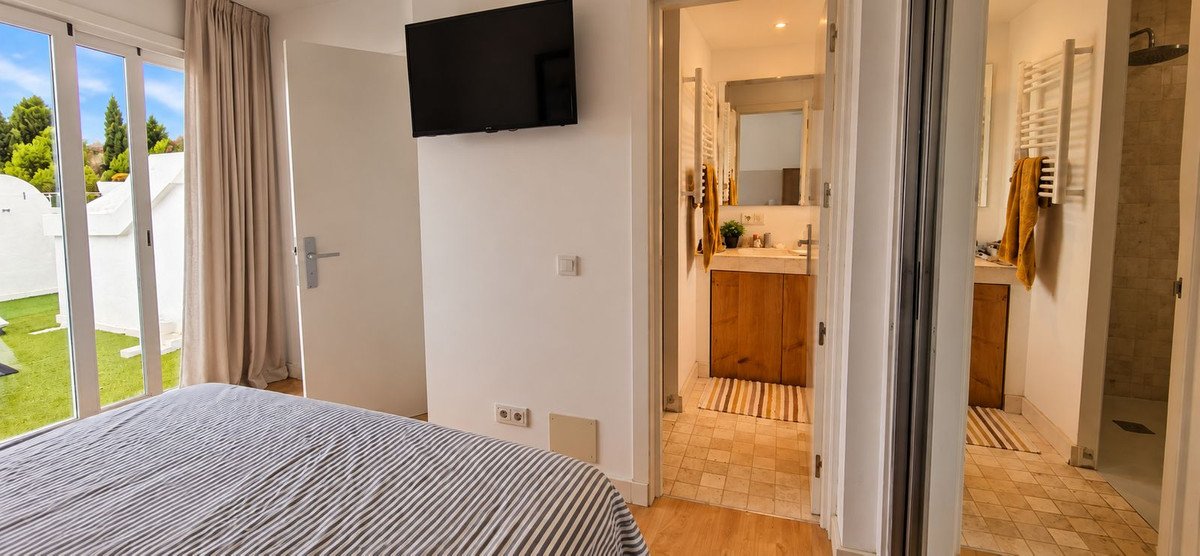 2 Bed Townhouse in Marbesa