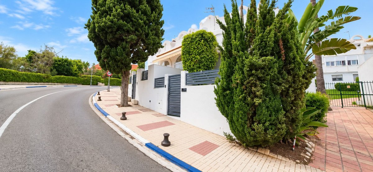 2 Bed Townhouse in Marbesa