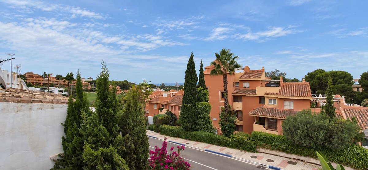 2 Bed Townhouse in Marbesa