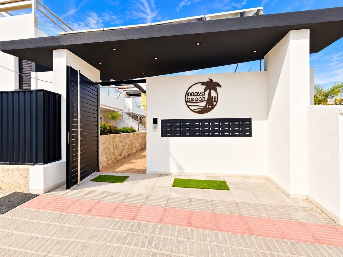 3 Bed Bungalow in Punta Prima