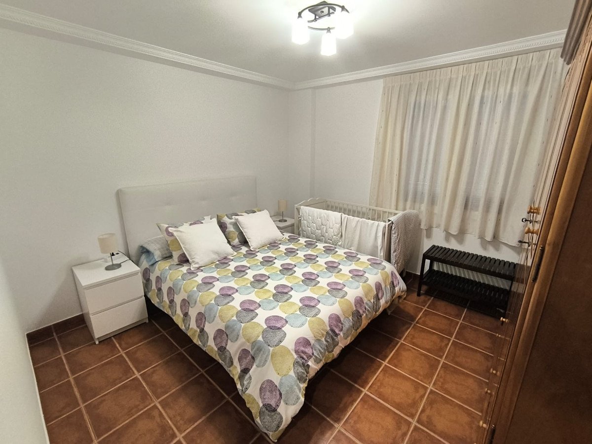 5 Bed Detached Villa in Yecla