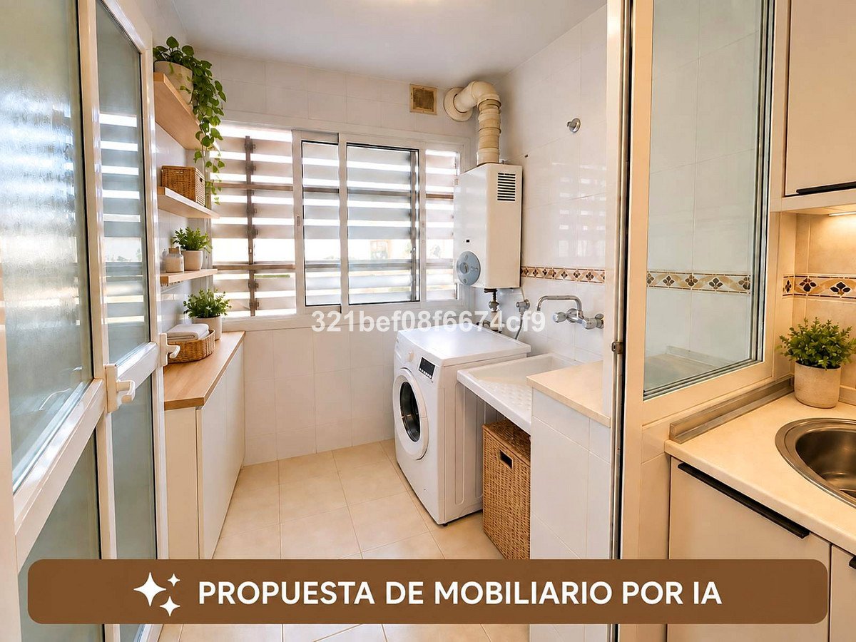 4 Bed Middle Floor Apartment in Teatinos