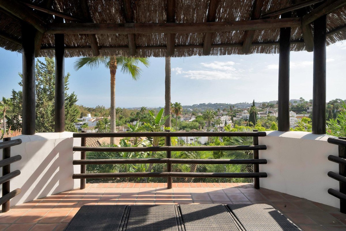 3 Bed Ground Floor Apartment in Marbella
