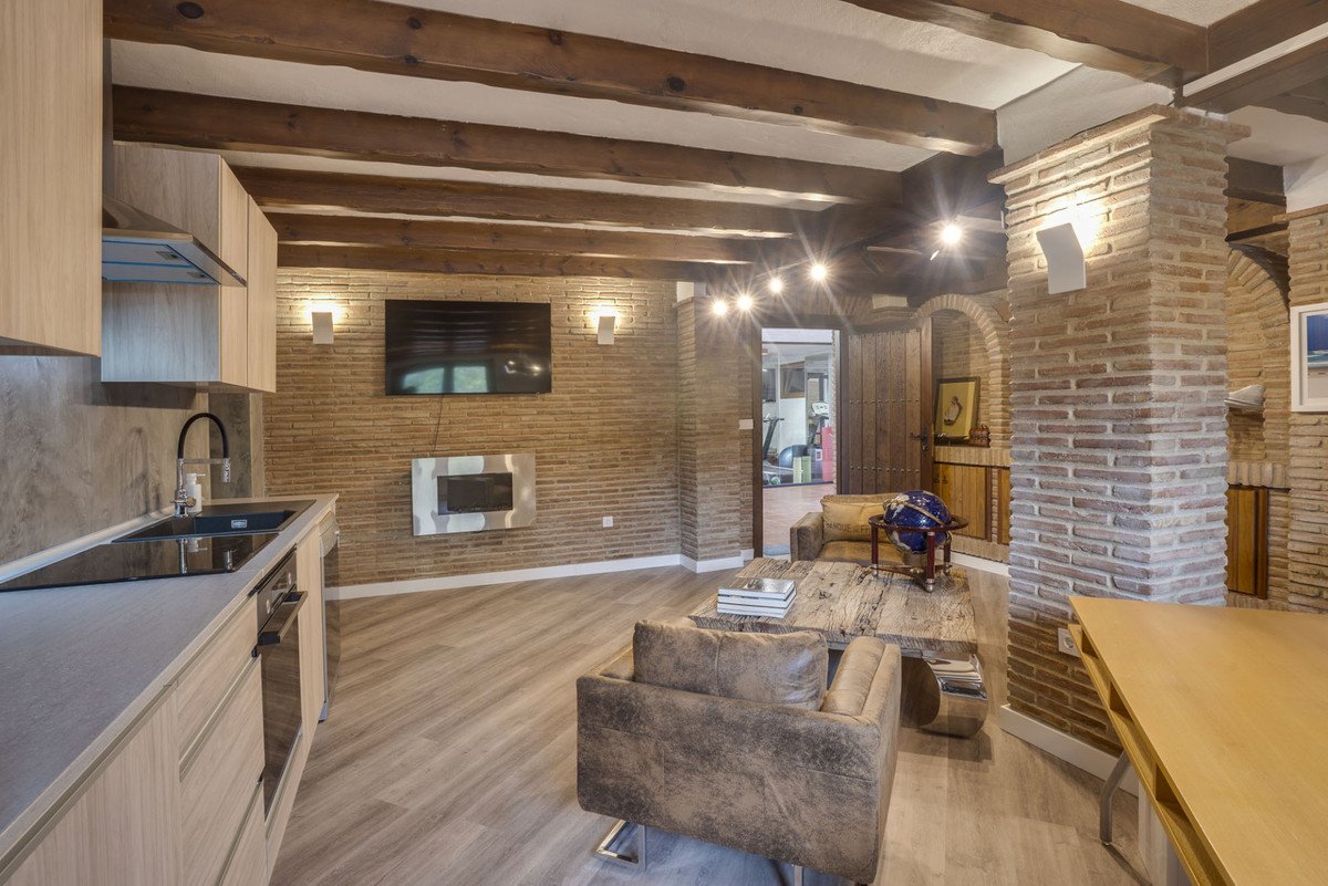4 Bed Detached Villa in La Alcaidesa