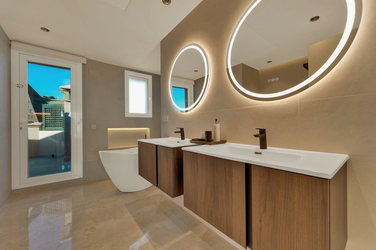 4 Bed Penthouse Duplex in Marbella