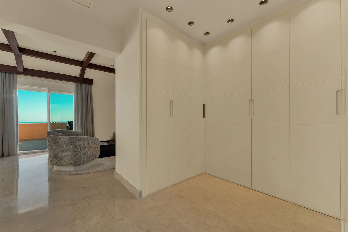 4 Bed Penthouse Duplex in Marbella