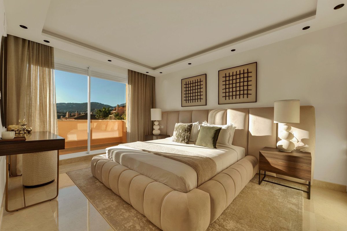 4 Bed Penthouse Duplex in Marbella